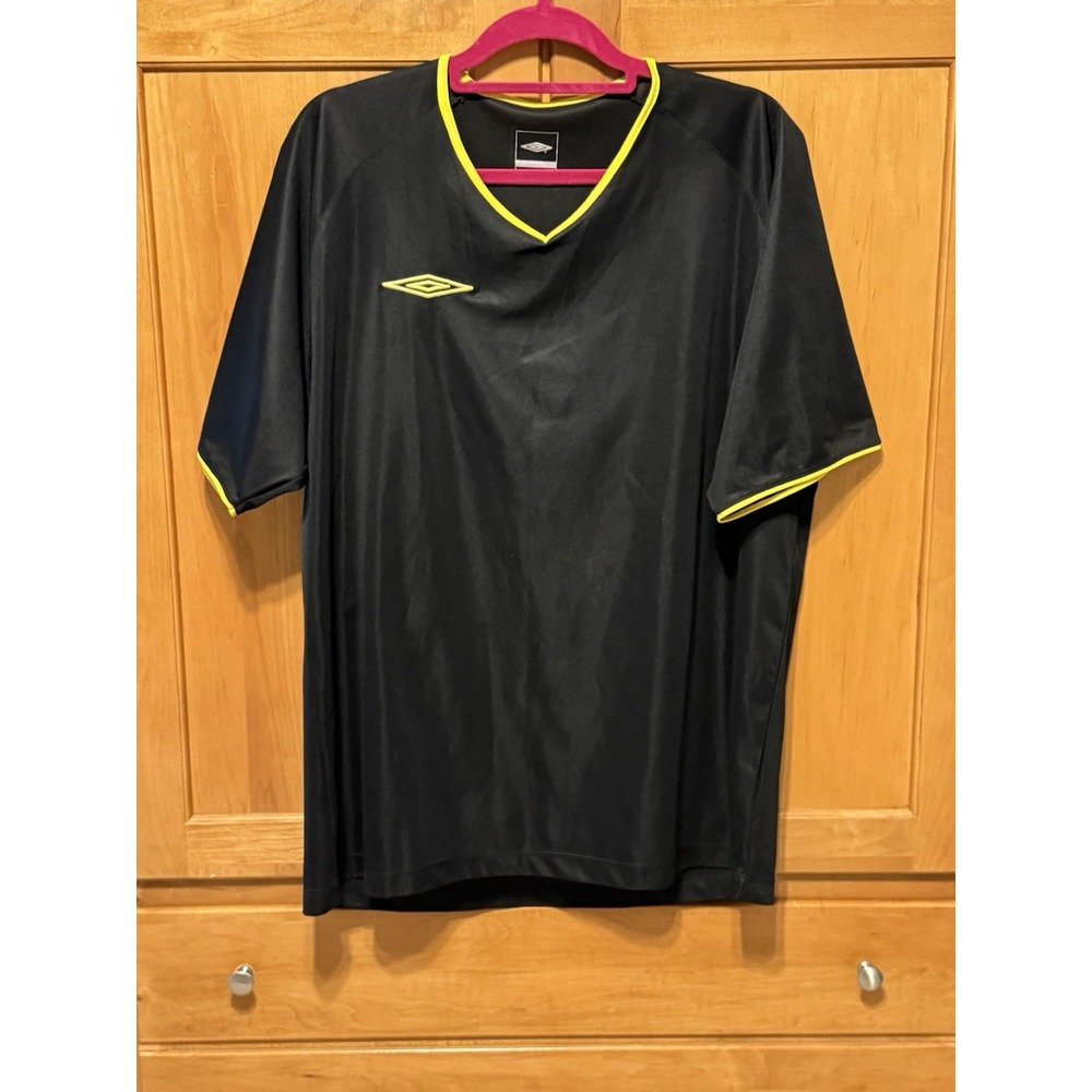Vintage Umbro Classic Timeless Black Shirt Neon Yellow Logo Lightweight Size XL